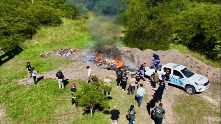 operativo-de-quema-de-drogas-termino-en-escandalo-en-chaco-2156479.jpg
