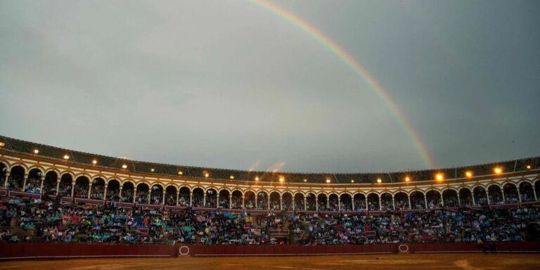 plaza-toros-maestranza-kSfF-U62348651006Qfu-1024x512@abc.jpg
