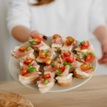 receta-de-canapes-navidenos-para-comer-antes-del-3XQM6JLLIZC7VEOIQ6KC2OSSN4.png