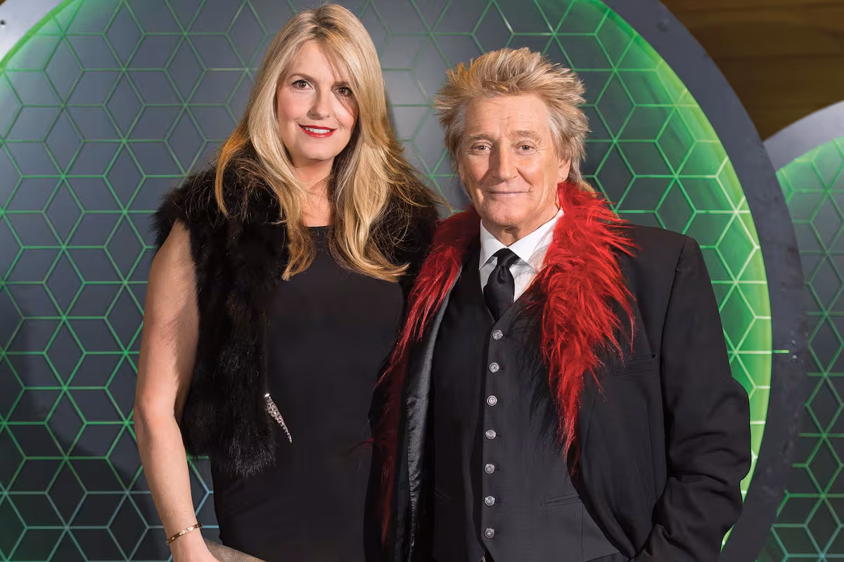 rod-stewart-y-penny-lancaster-llevan-14-anos-GLMCYZE5HFBIJHI7CVDGEXFZBE.jpg