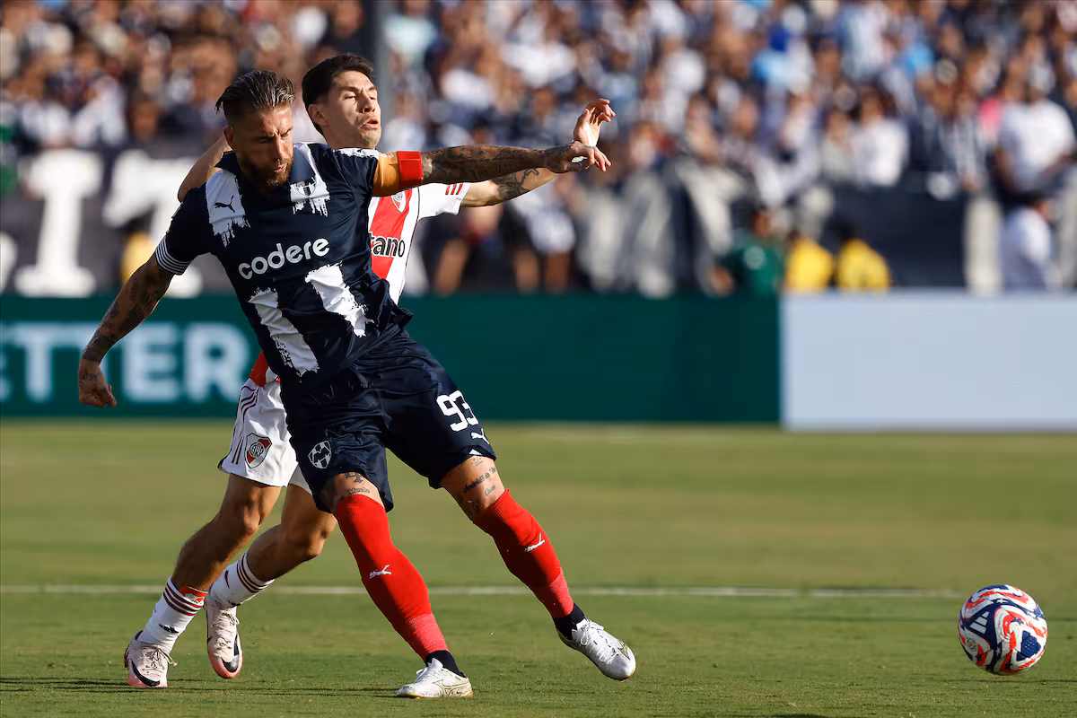 sergio-ramos-con-la-camiseta-de-monterrey-ante-CAE7MFINEVCCRCTURGKEPDDRAU.JPG