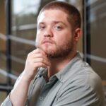 Thomas Kerzner spoke about the poor relationship between his parents, Araceli Gonzalez and Adrian Suar, and got candid