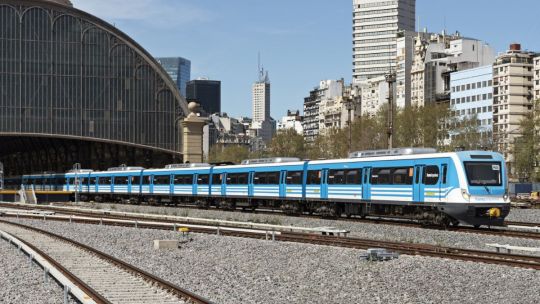 trenes-argentinos-continua-con-la-reduccion-de-la-velocidad-y-circulan-a-30-kmh-en-todos-los-ramales.jpeg