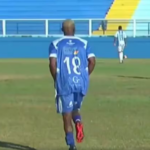 He played the first leg of the final with an electronic anklet and could become a champion in the next match