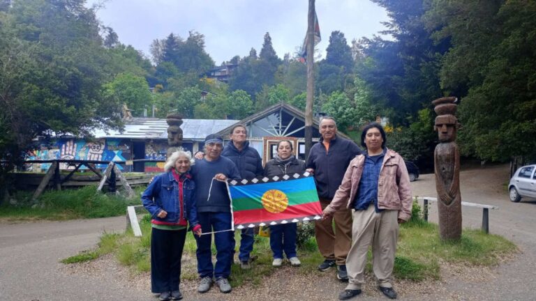 villa-la-angostura-crece-la-tension-en-la-comunidad-mapuche-2025122-2146880.jpg