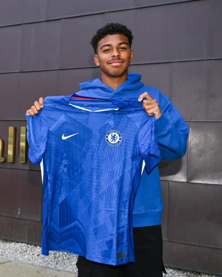 we-are-delighted-to-announce-that-chelsea-academy-defender-isago-silva-has-signed-his-first-prof.jpg