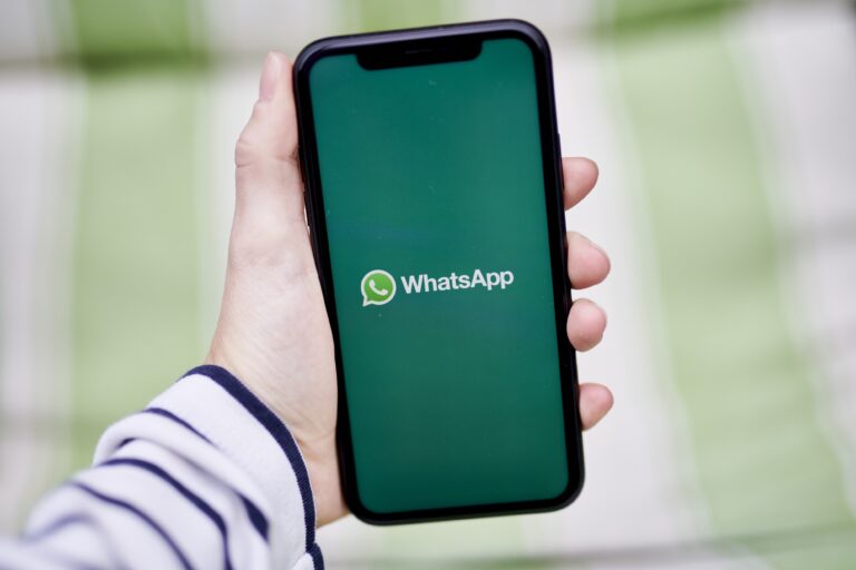 whatsapp-privacidade-gabby-jones-bloomberg.jpg