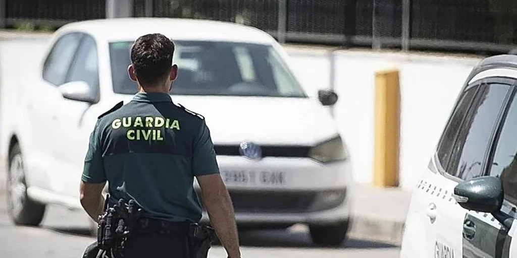 agente-guardia-civil-U55033255622VEM-1024x512@diario_abc.JPG