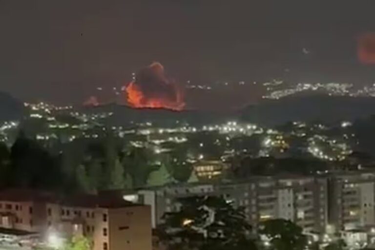 asi-se-vieron-las-explosiones-en-caracas-y-otras-UIZWJC3VF5FEDAG3FO37PUSKKQ.jpg
