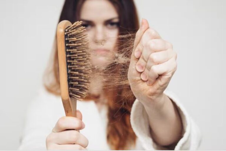 la-caida-del-cabello-causada-por-el-coronavirus-QOTF3II2SZGMHEIPCPIX3JEVCU.jpg